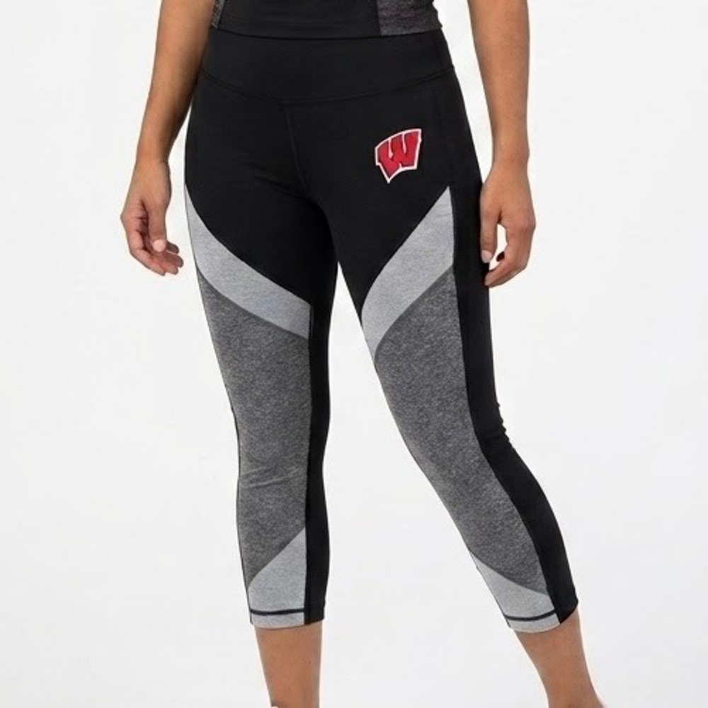 Under Armour Wisconsin Badgers Leggings Women XS Black NWT HeatGear UW7112999
